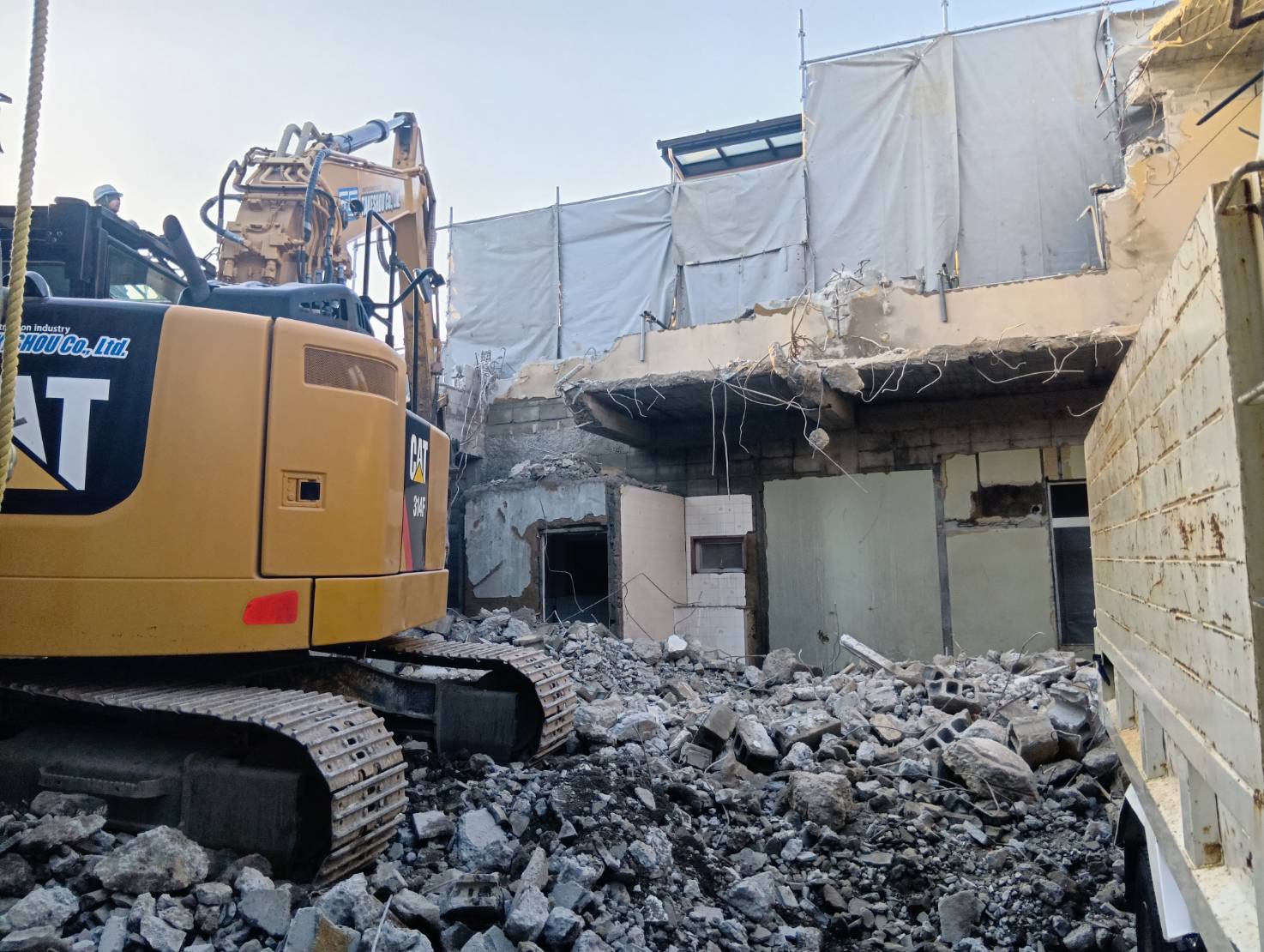 建物の解体　泉大津市